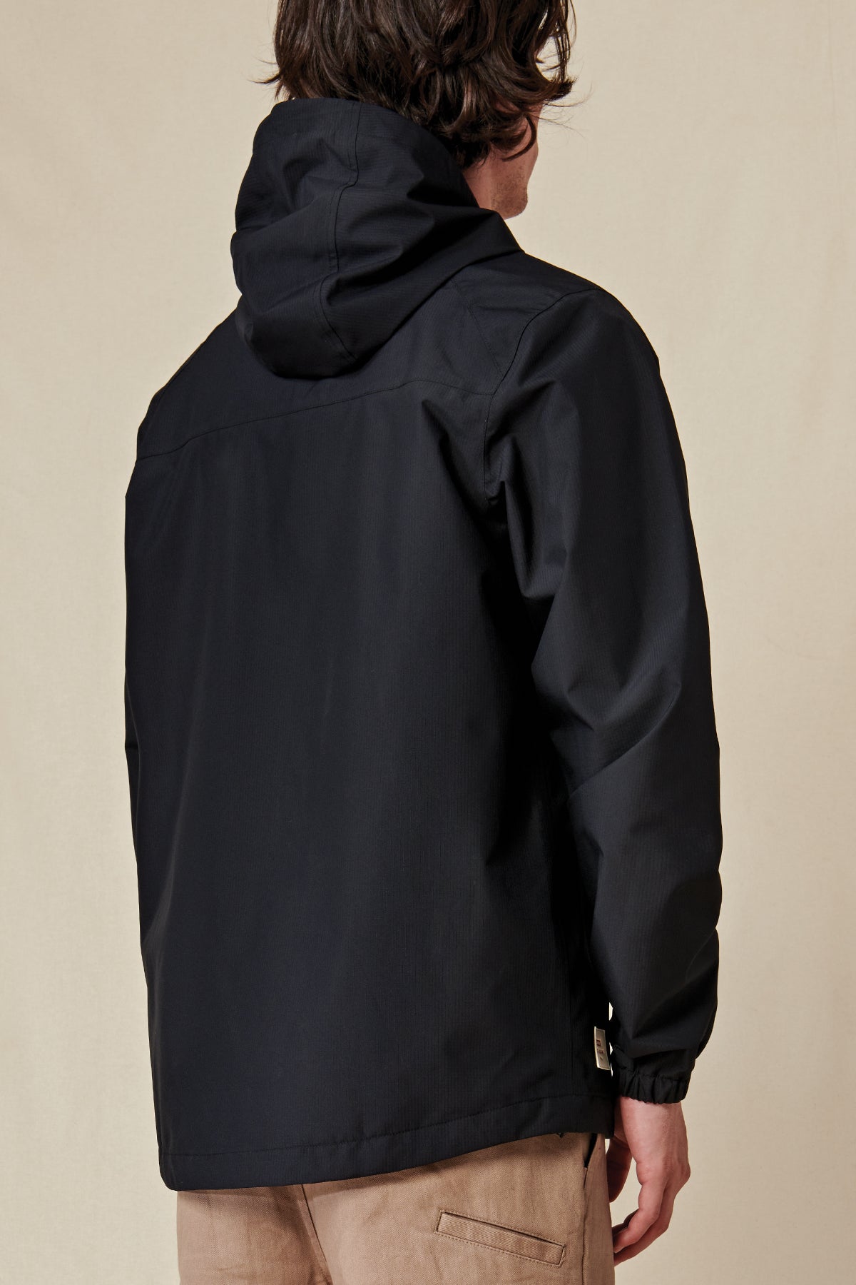 GB02007001_BLK_3_z3gtv1_1688344071