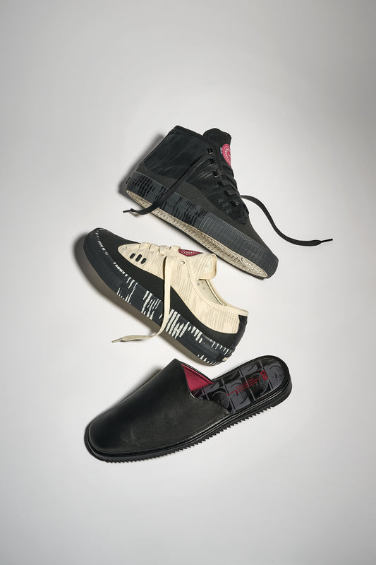 Mule - Black/Former - Globe Brand AU